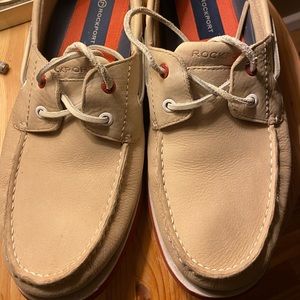 Tan men’s Rockport casual shoe